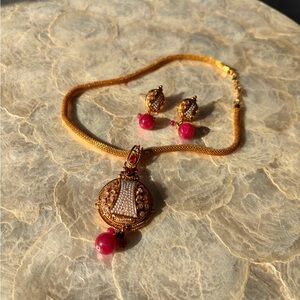 Gold and Pink Necklace Set